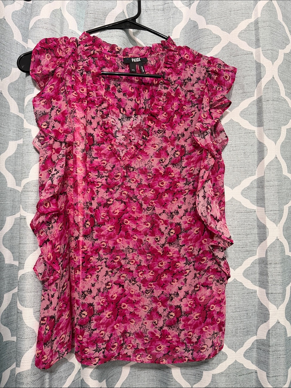 PAIGE 💯 Silk Pink Floral Ruffle-Sleeve Blouse